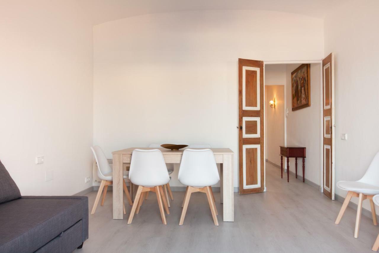 Akira Flats Llané Appartement